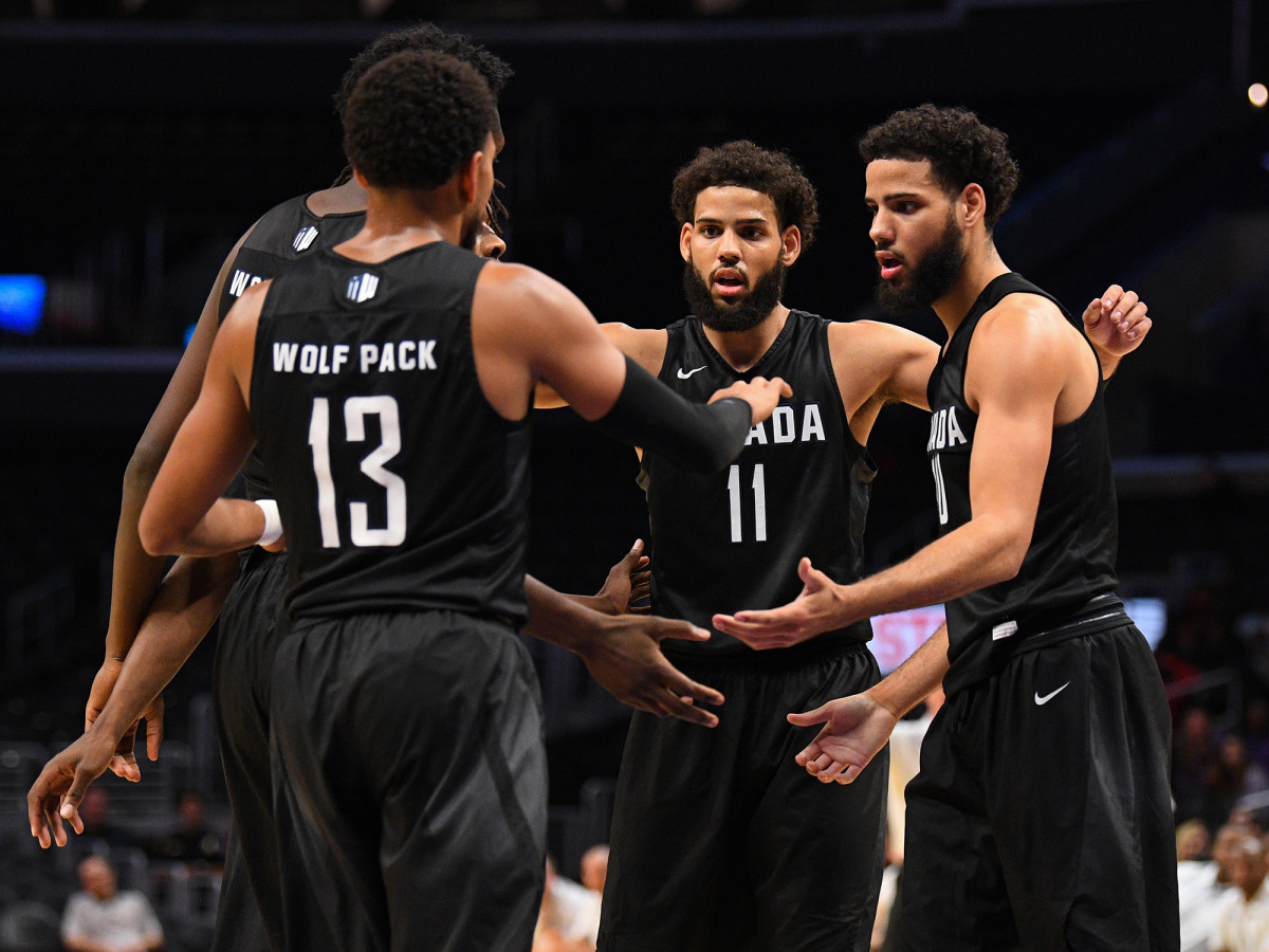 nevada-team-huddle.jpg